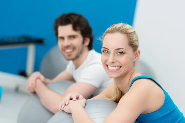 Donna in palestra — Foto Stock