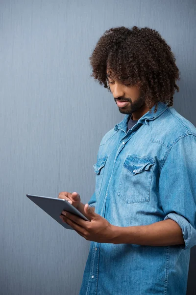 Young African American student — Stock Photo, Image