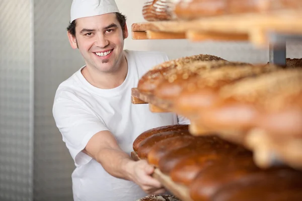 Male worker at bakery — Stock Photo, Image