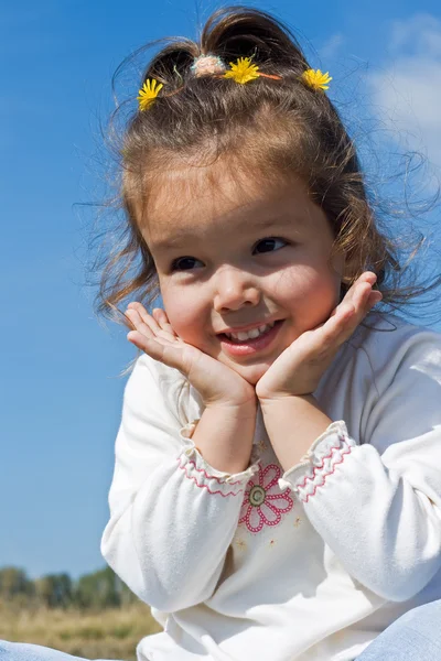 Glad tjej — Stockfoto