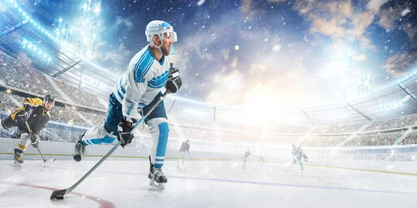 Professional hockey player ready to attack in ice. Side view. Sport concept. Athlete in action. Winter — Stock Photo, Image