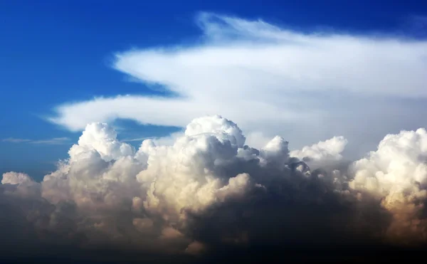 Nuvens e céu Fotografia De Stock