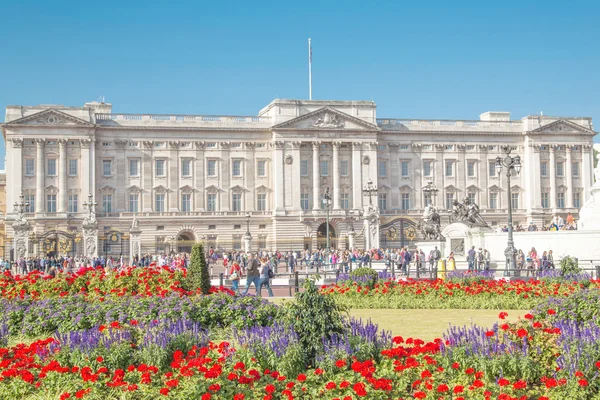 O Palácio de Buckingham . — Fotografia de Stock