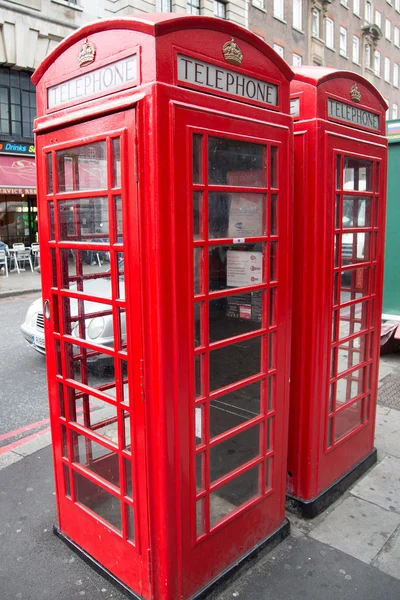 Cabine téléphonique publique à Londres . — Photo