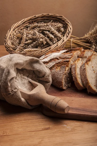 Baking theme table with bread — Stock Photo, Image