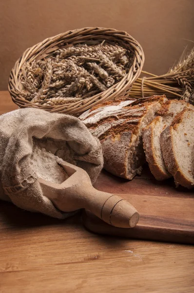 Tema tablo ile ekmek pişirme
