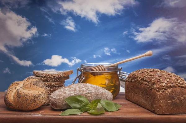 Bread, rolls and cereals — Stock Photo, Image