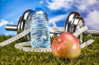 renkli fitness kompozisyon, mavi arka plan