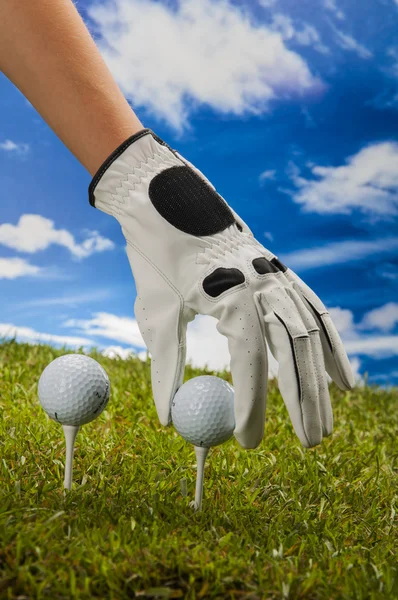 A háttérégbolt az intenzív fény Golf cuccok — Stock Fotó