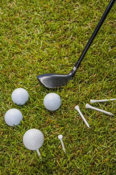 Professionell golf grejer med gräs — Stockfoto