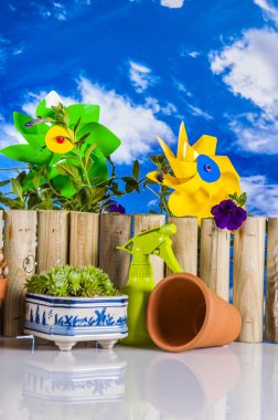 Bahçe, açık mavi renkli Tema