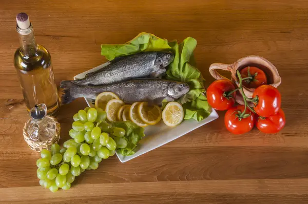 Mediterranean composition with row fish — Stock Photo, Image