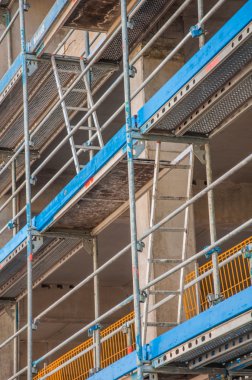 Beton binalı inşaat alanı