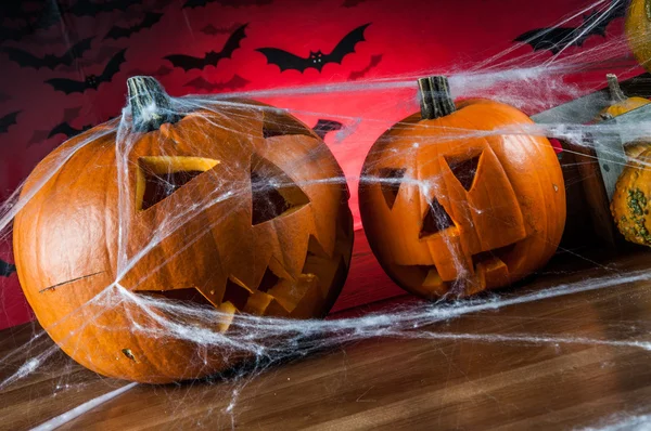 Skrämmande Halloweenpumpor, halloween-tema — Stockfoto