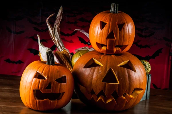 Tema spaventoso di Halloween con zucca — Foto Stock