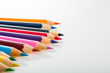 çok renkli ahşap kalemler