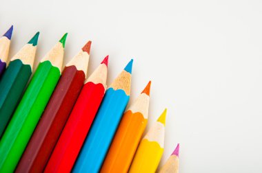 izole renkli kalemler, beyaz arka plan