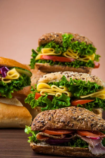 Kleurrijk thema van sandwich, gezonde voeding — Stockfoto