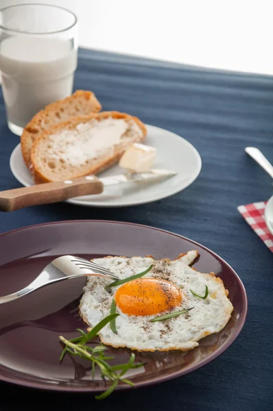 Traditional country breakfast — Stock Photo, Image