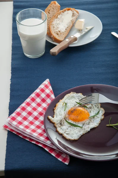 Rural theme of traditional breakfast — Stock Photo, Image