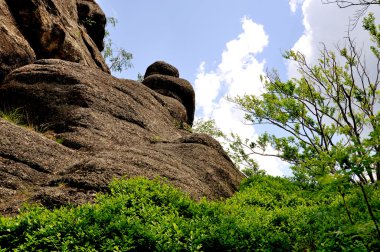 Polonya güneyinde dağ silsilesi