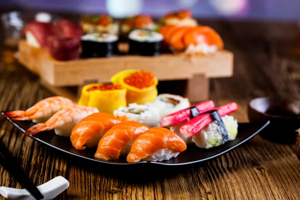 Sushi freschi e gustosi dal Giappone — Foto Stock
