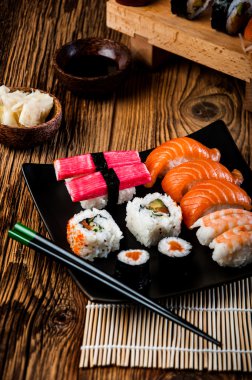 Japon taze sushi seti