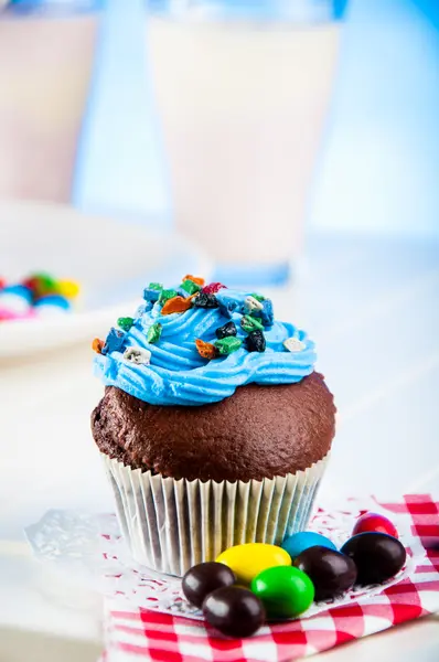 Composição saturada colorida de doces saborosos — Fotografia de Stock