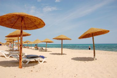 Yaz aylarında turizm bölgesi Tunus