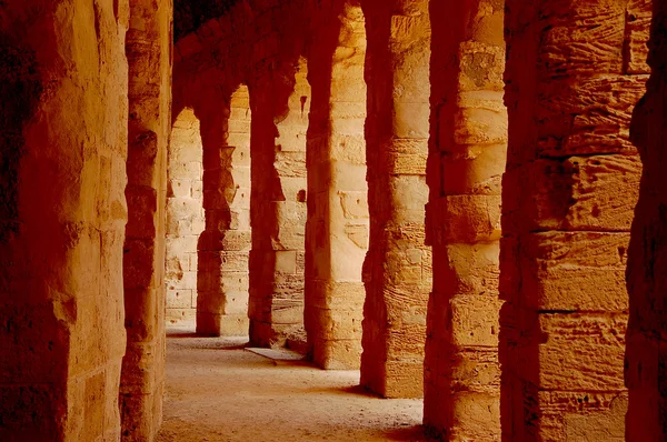 在突尼斯的古代圆形剧场 — 图库照片