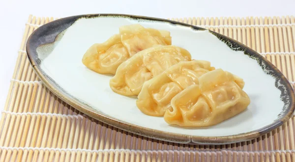 Vapore Gyoza isolato — Foto Stock