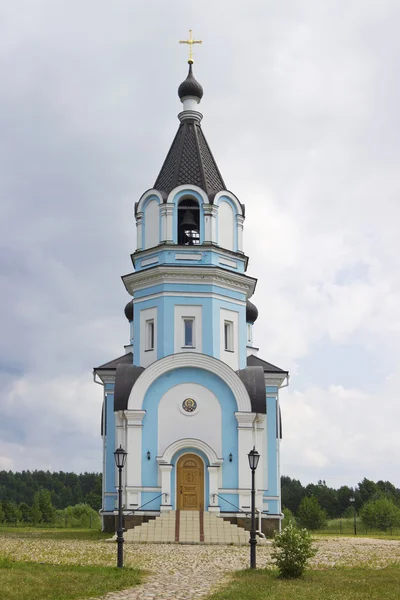 Церква Святитель Миколай Чудотворець в Ozerki Росія Санкт P — стокове фото
