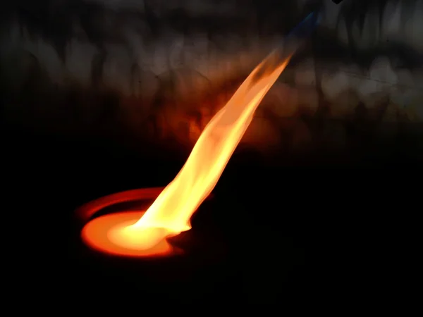 Vlam op een metalen — Stockfoto