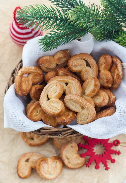 Homemade cookies in a basket — Stock Photo, Image