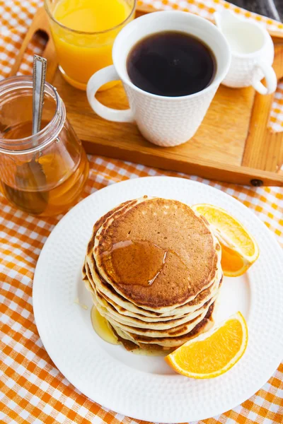 Breakfast with pancakes — Stock Photo, Image