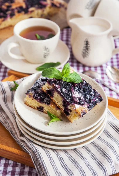 Porção de bolo de mirtilo caseiro fresco — Fotografia de Stock