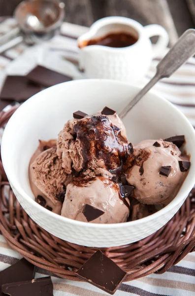 Chocolate ice cream — Stock Photo, Image