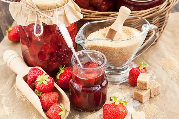 Homemade strawberry jam — Stock Photo, Image