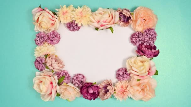 Moldura Floral Decorada Com Flores Pastel Aparecem Tema Ciano Parar — Vídeo de Stock