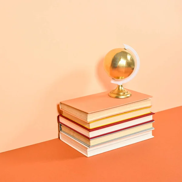 Golden Earth Globe Hardcover Vintage Books Pastel Two Shade Orange — Stok fotoğraf