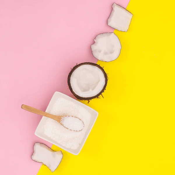 Fresh Coconut Coconut Powder Pastel Pink Yellow Background Flat Lay — Fotografia de Stock