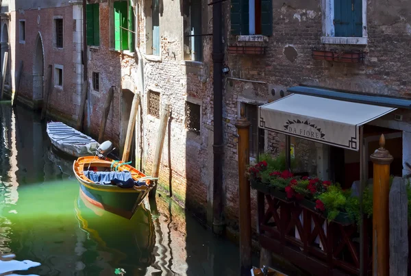 Venice channel with boats — Stock Photo, Image