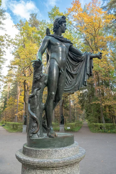 Autumn Park Sculpture Apollo — Stock Photo, Image