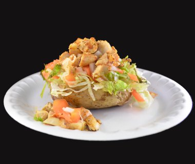 fırında patates ile tavuk dolması