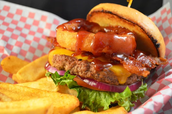 Peynirli burger — Stok fotoğraf