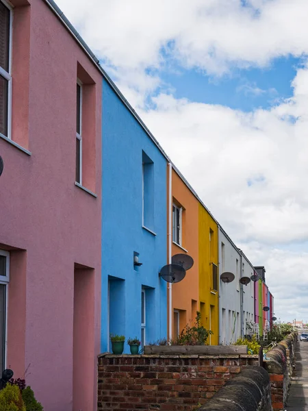 Terraço Casas Cambois Northumberland Reino Unido Pintado Várias Cores — Fotografia de Stock