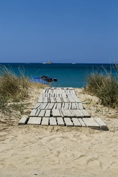 Modo di legno, che porta all'oceano in spiaggia — Foto Stock