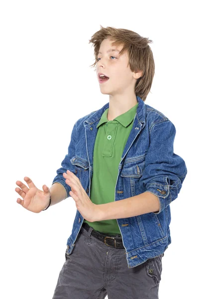 Adolescente feliz cantando com alegria, isolado no branco — Fotografia de Stock