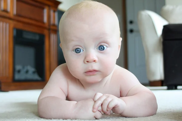 Baby Big Eyes — Stock Photo, Image