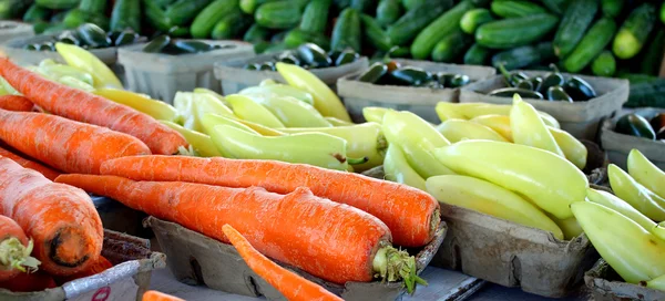 Verse groenten op famer de markt — Stockfoto